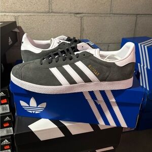 Adidas Gazelle Solid Grey / White / Gold Metallic BB5480